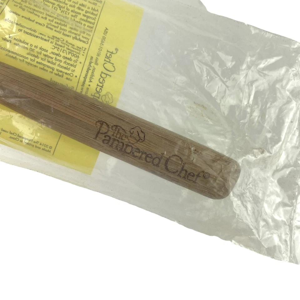 New Retired Pampered Chef Blue Flexible Scraper Spatula NIP Bamboo Desserts 1697 - Image 4 of 4