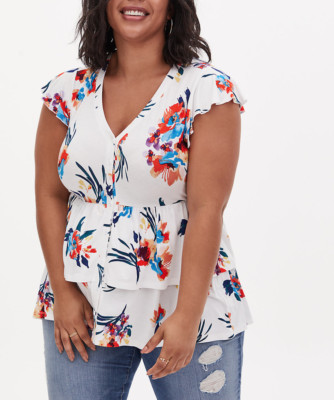TORRID WHITE MULTI FLORAL BUTTON FRONT LAYERED BABYDOLL SOFT TOP PLUS Sz 5 5X