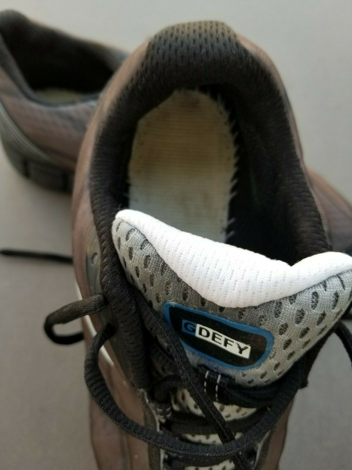 SAOLA Gravity Defyer Mens 8.5 Sneakers Walking Shoes