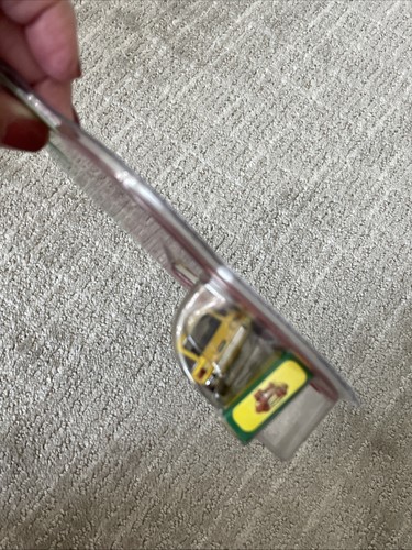 Motor Max Fresh Cherries 1978 AMC Pacer Hatchback 2-Door Yellow 1:64 - Picture 10 of 14
