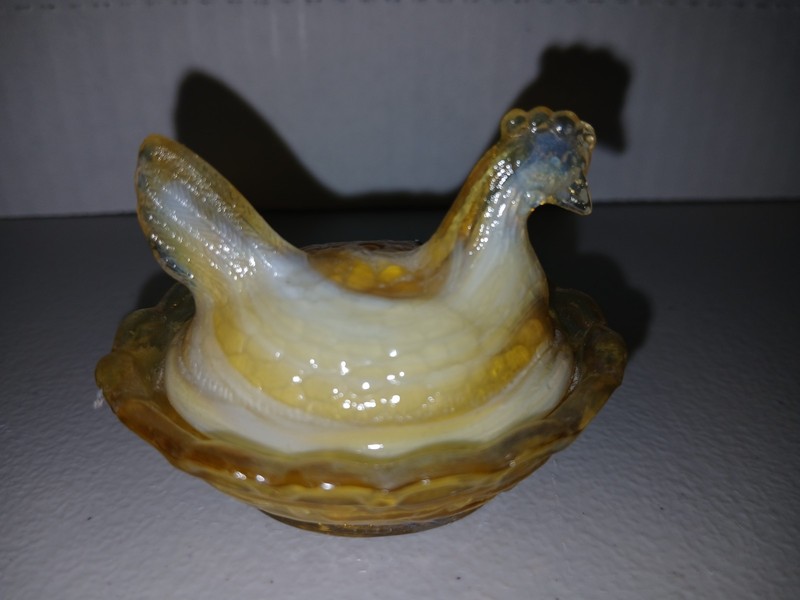 Boyd hen on nest salt cellars Slag Glass Caramel Yellow With White Miniature