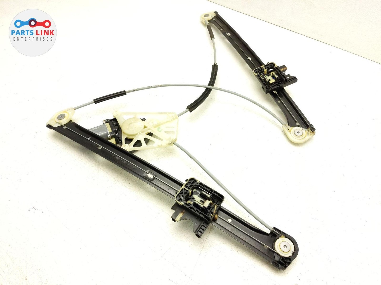 2016-20 BENTLEY BENTAYGA FRONT LEFT DOOR WINDOW REGULATOR GLASS LIFT MOTOR 636