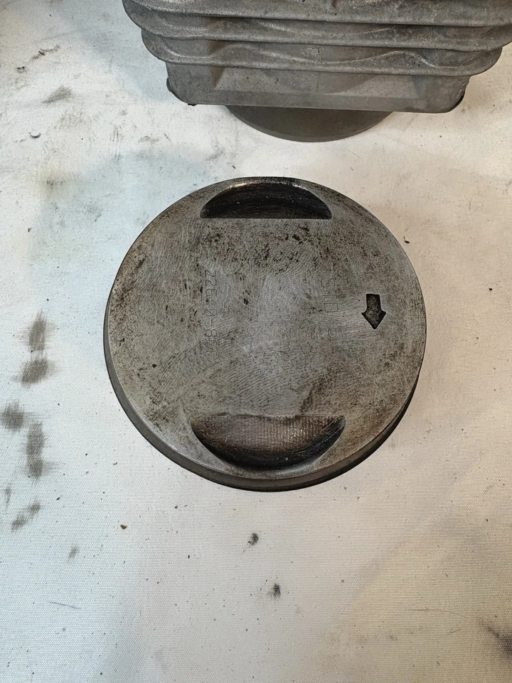 1991 - 2003 HARLEY SPORTSTER XL883 OEM CYLINDER JUGS BARRELS & PISTONS SP1 - Image 2 of 4