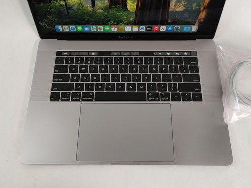Apple MacBook Pro A1990 Core i7-9750H 2.60 GHz 16 GB DDR4 256 GB NVMe macOS - Picture 4 of 9