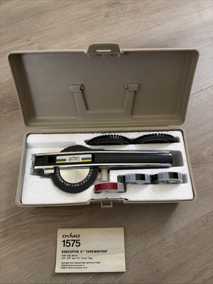 Dymo 1575 Label Maker with Case 3 Wheels and 3 Tape Roll. Executive New