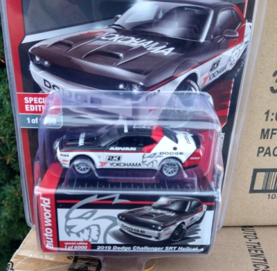 Auto World 1:64 - 2019 Dodge Challenger SRT Hellcat Advan Yokohama