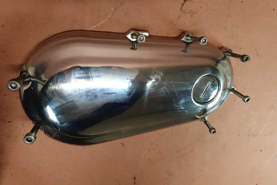 Cubierta de embrague de motor cromada Yamaha Road Star XV1700 2002-2009 Foto 4 de 4