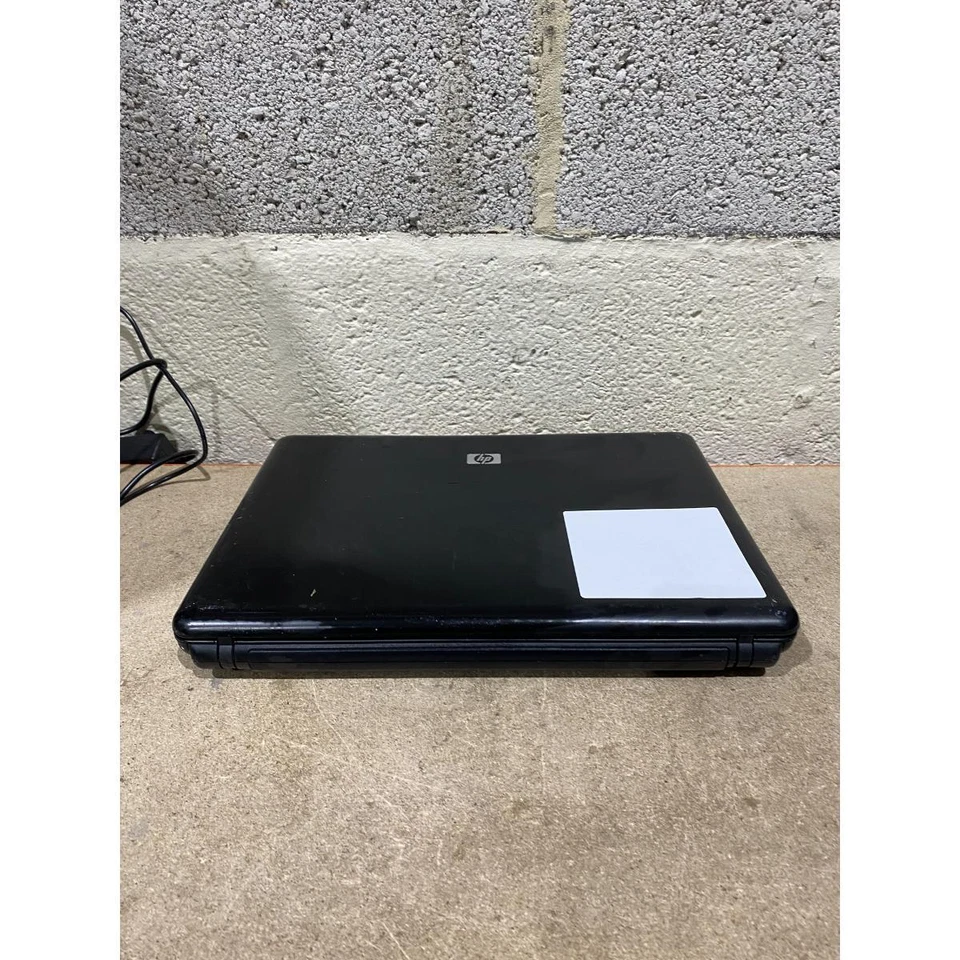 HP Compaq 6735s Laptop Black Bluetooth 15" Widescreen Windows Vista - For Parts - Image 4 of 4