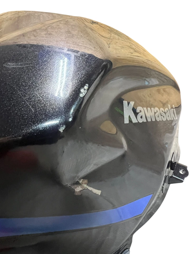 2024 2025 KAWASAKI NINJA EX500 BLACK GAS TANK FUEL CELL PETROL RESERVOIR - Image 3 of 4