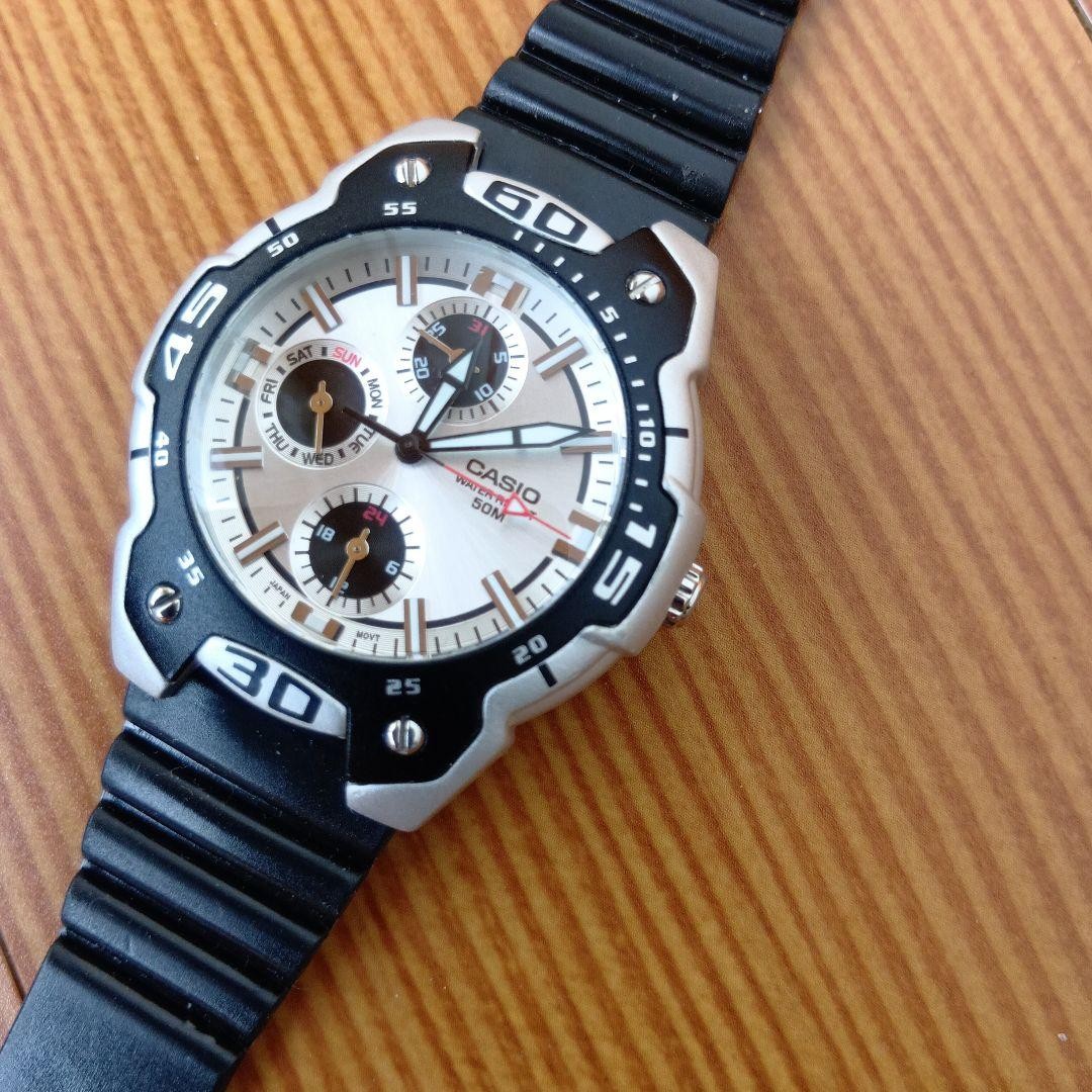 Casio MTR-302 Mens Digital Watch with Battery-Powered Band