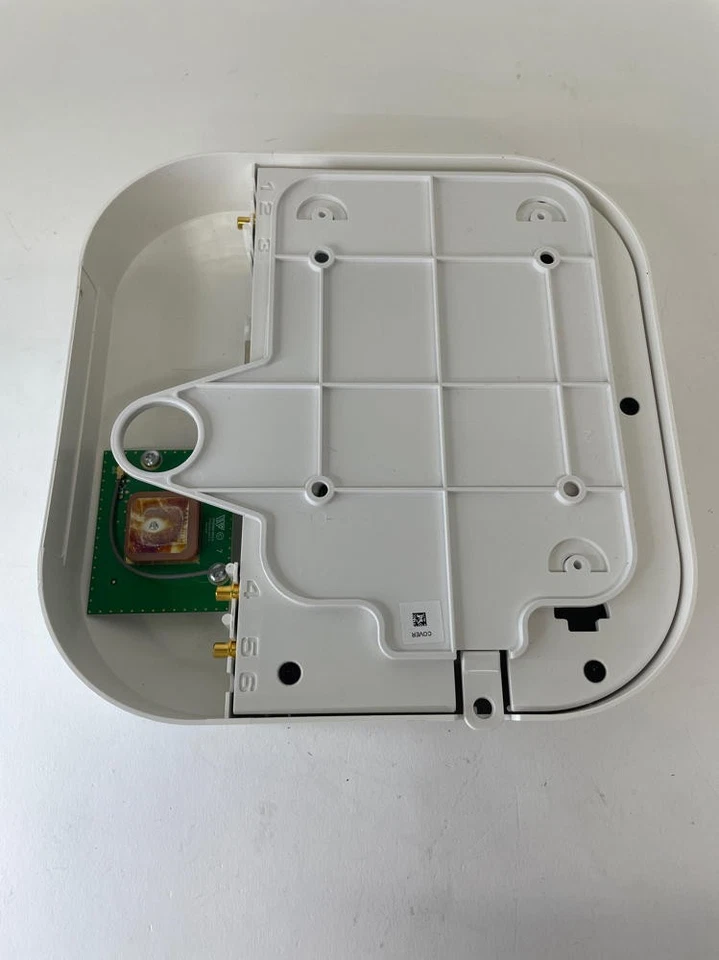 Winegard GW-1000 Gateway 4G LTE WiFi Router for AIR 360+ Antenna - Image 3 of 4