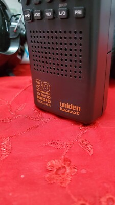 Scanner Radio Portable Uniden Bearcat BC60XLT-1 - 30 Canaux - Boîte Ouverte