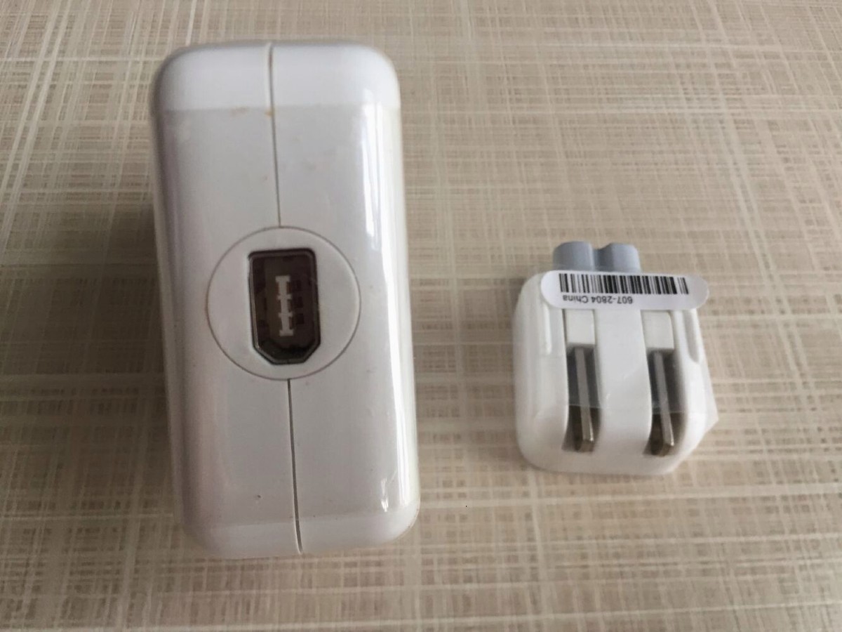 Apple iPod POWER ADAPTER Charger For Apple iPod Classic 1 1st Gen
