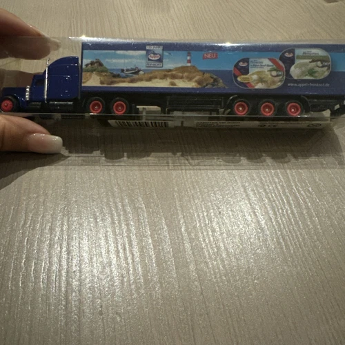 Appel Freight-Liner "Sammler Truck" in OVP mit Durchfahrtsschild, M 1:87 / V53