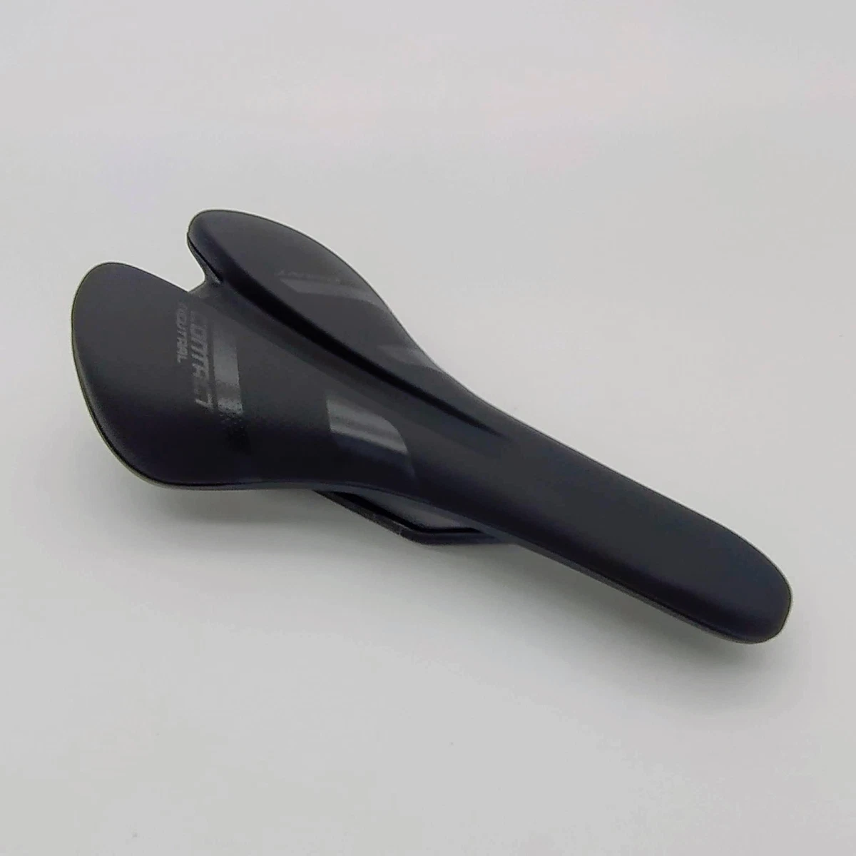 Selle Vélo Giant Contact Forward Noire/grise – 260 X 135 Mm, Neuve Sans Emballage