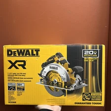 DEWALT 20V MAX* XR Brushless Cordless 7-1/4 in. Circular Saw (Tool Only)DCS590B