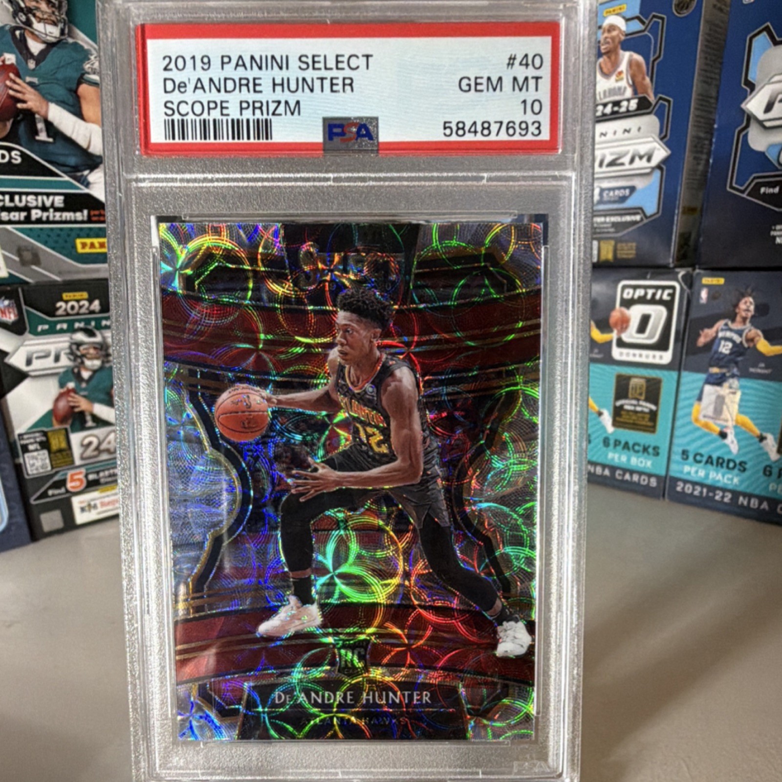 2019-20 Panini Select De'Andre Hunter #40 Scope Prizm Rookie PSA 10 Hawks