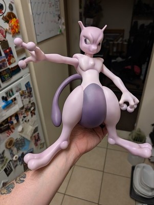 X-Plus Mewtwo Neo Gigantic Series