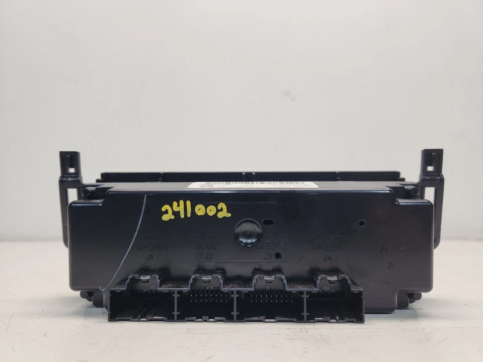 2010-11 GMC Sierra 1500 Temperature Control W/ AC & Rear Defrost - Manual - Image 2 of 4