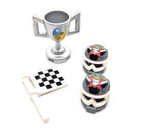 LEGO World Racers 8864 Lot - Rex-treme (wr001) & Max-treme (wr011) Flag, Trophy 