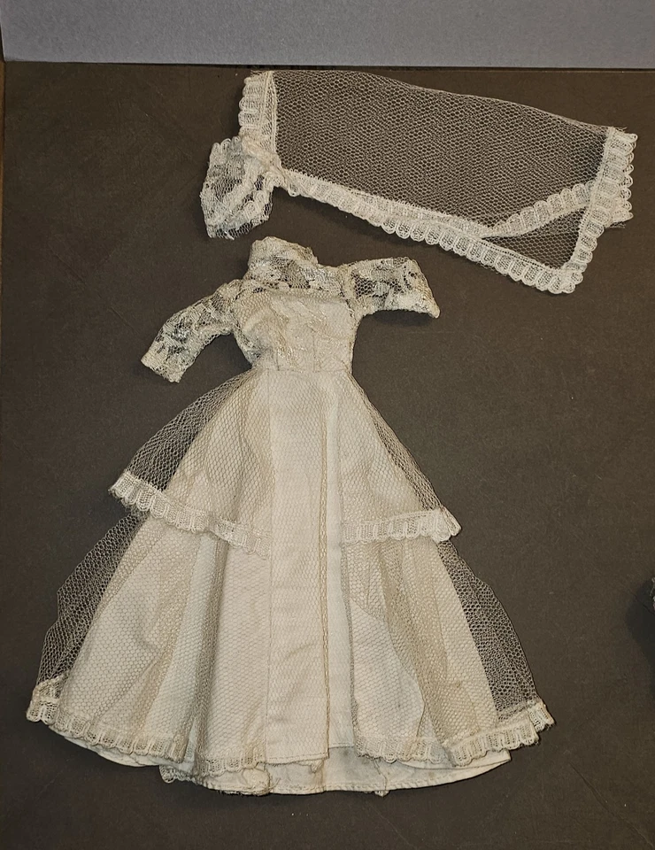 Lot Vtg 1964 Mattel Inc Barbie & Friends Doll Large Trunk Blue Case W/ Clothes - Image 2 of 4