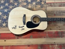 RARE MIRANDA LAMBERT SIGNED FULL SIZE GUITAR W/ INSCRIPTION “GUNPOWDER & LEAD”