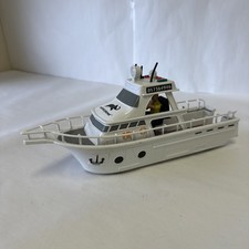 Animal Planet Shark Research Boat Toy - With Action Figure Tested Works