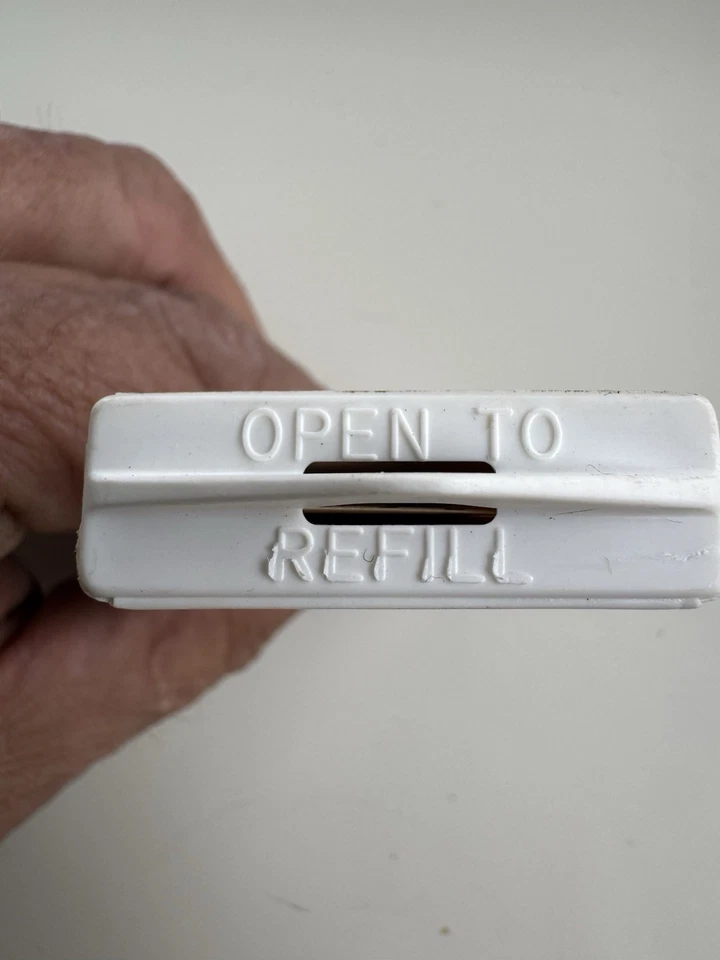  Dispensador de banda de seguridad Pepsi con 5 curitas e imán de seguridad Pepsi  Foto 3 de 4