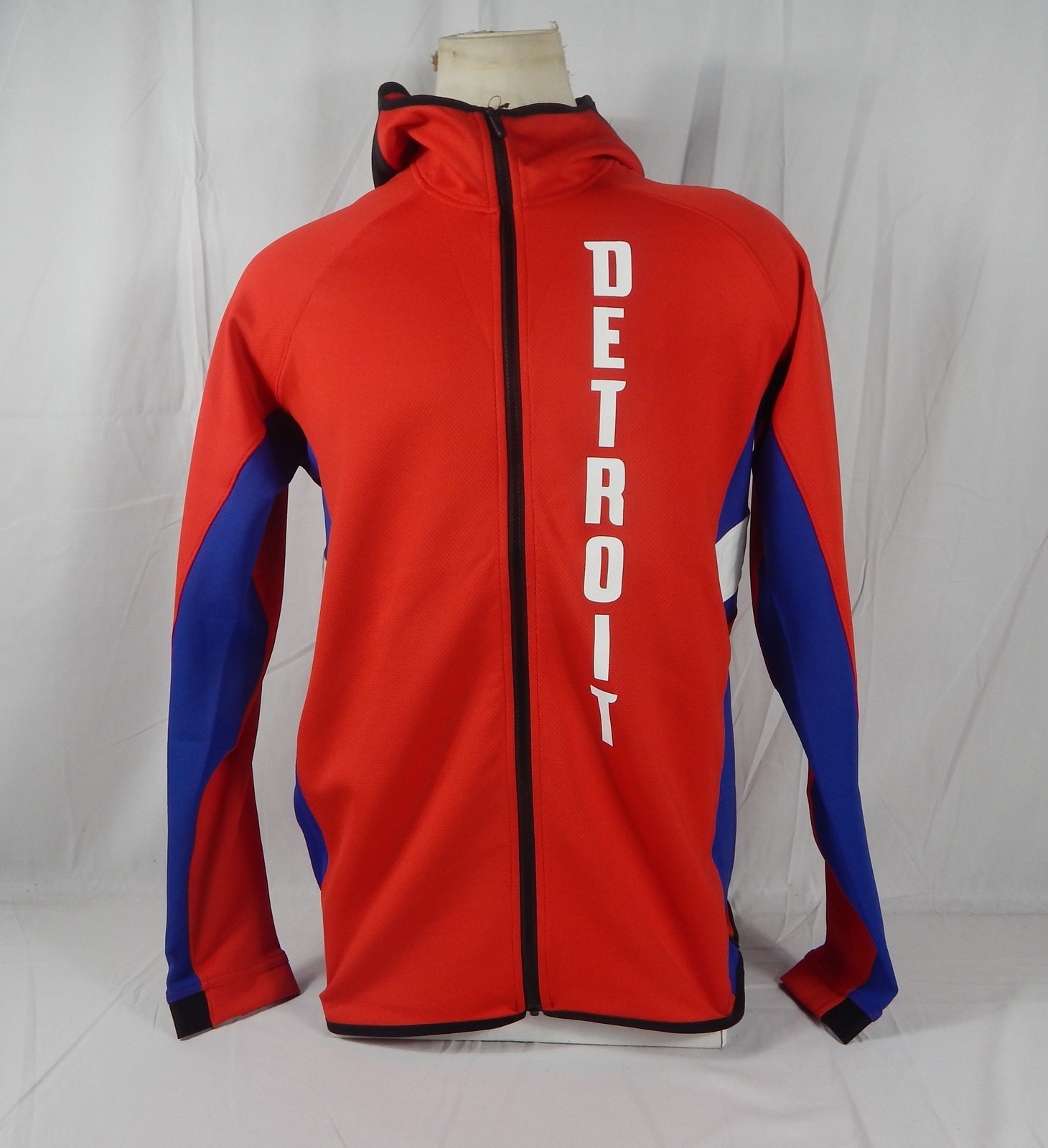 SACAI X NIKE Giacca riscaldante rossa Detroit Pistons gioco 2019 20 rilasciata LT 18S