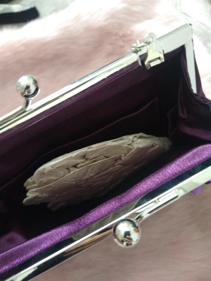 DESDE REINO UNIDO NUEVO CON ETIQUETAS Bolso sin asas de lentejuelas púrpura Baile de graduación Vestido Cartera Formal Boda Plateado Foto 4 de 4