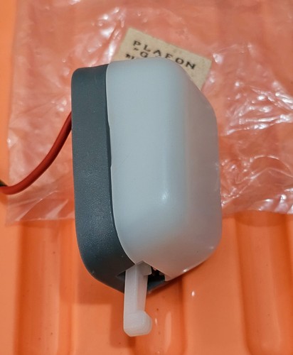 TOYOTA LAND CRUISER FJ40 FJ43 FJ45 BJ40 BJ42 HJ45 DOME LIGHT WITH COVER ASSY NOS
