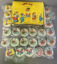 Vintage NOS Hanna Barbera Production Inc 1976 Metal Yo-Yo’s & Display Box *READ