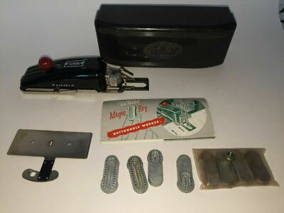 Vintage White Magic Key Buttonhole Worker Sewing in Box with Instructions
