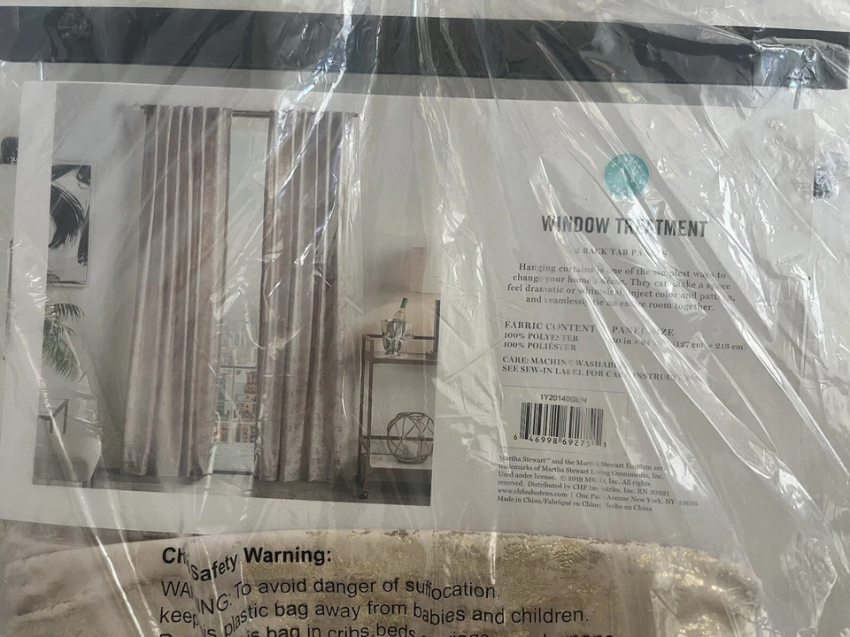 Par de paneles de pestañas traseras para tratamiento de ventanas metálicas Martha Stewart Monroe Foto 3 de 4