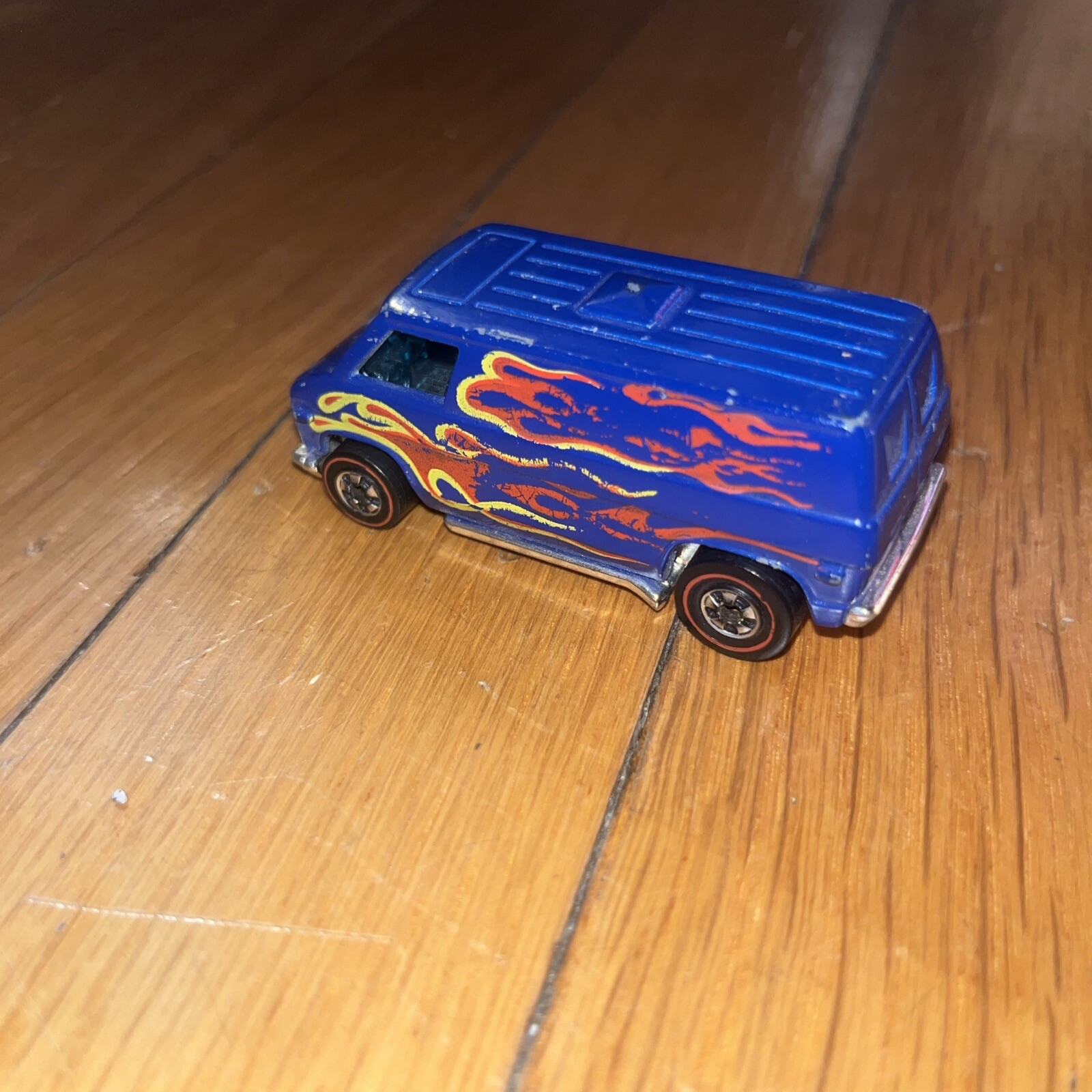 VINTAGE 1974 HOT WHEELS CUTOFF CANYON BLUE WITH FLAMES SUPER VAN