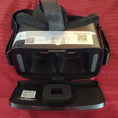DESTEK V5 Smartphone VR Headset Black 110° FOV 6.2in IPD & Fit Adjust