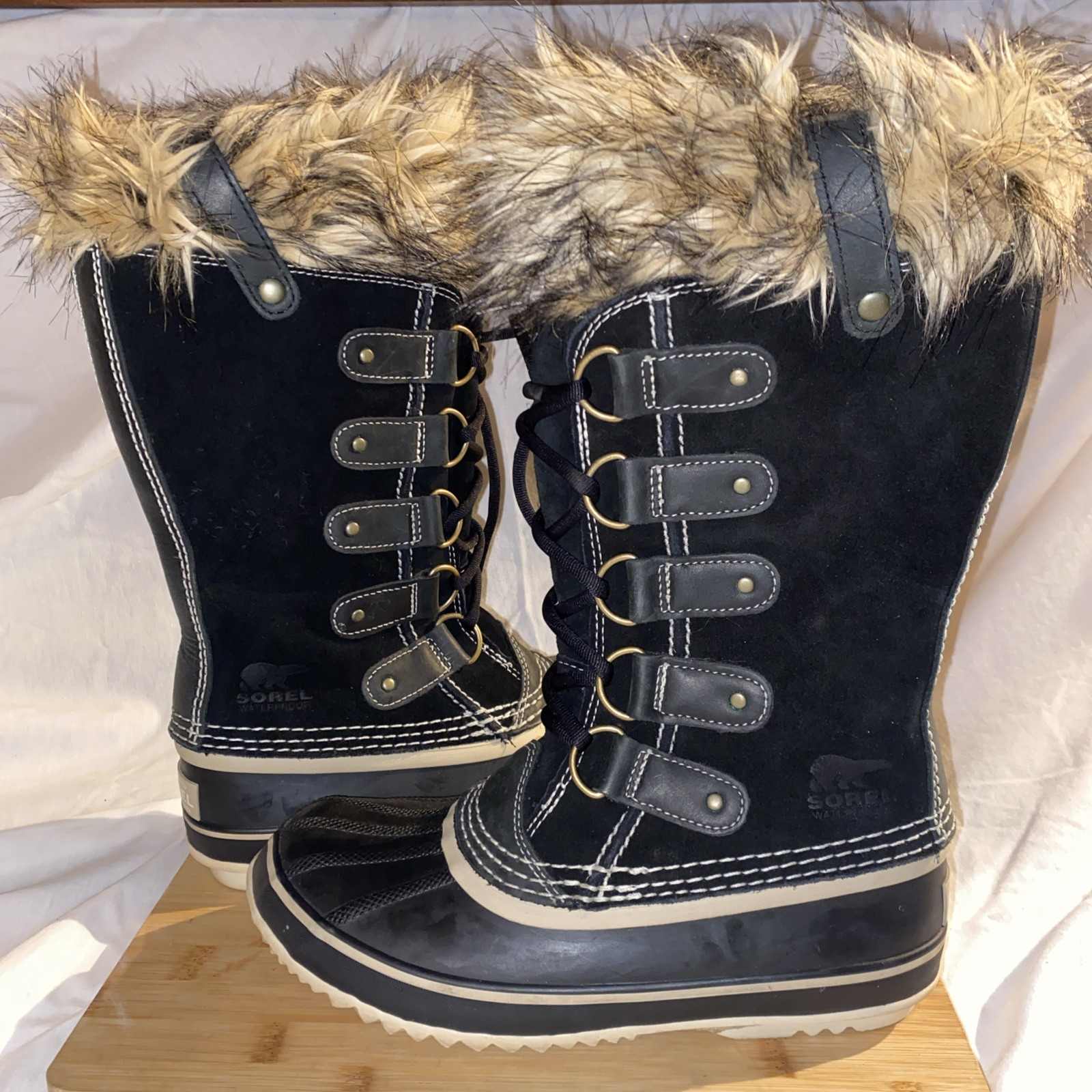 Sorel Joan of Arctic Waterproof Winter Boots for Women in Black Quarry Size 7 US