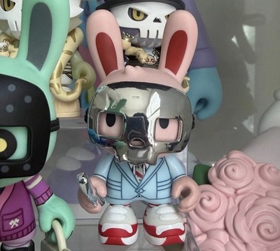Janky by Superplastic - Pink Guggi by Guggimon - Series 2 Rare