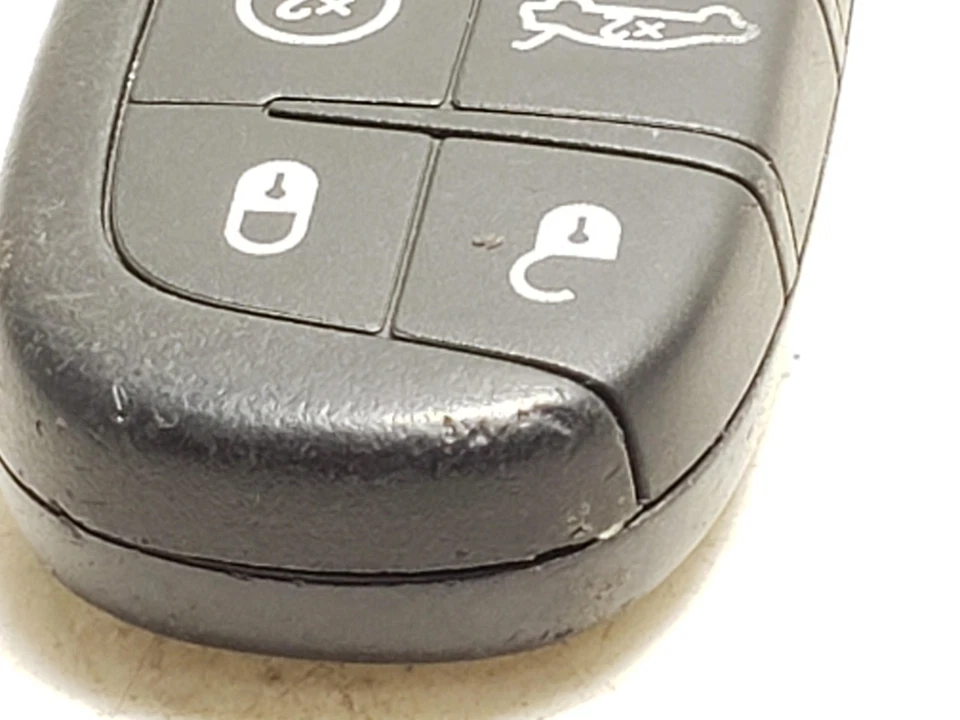 15 CHALLENGER 5 BUTTON KEY FOB/REMOTE - image 3 of 4
