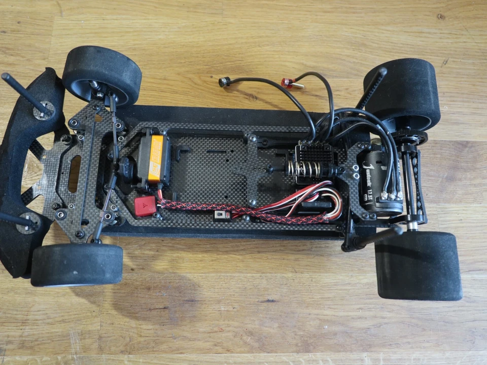 X-Ray, Pro 10, Pan Car 1:10, Elektro, Glattbahner - Bild 2 von 4