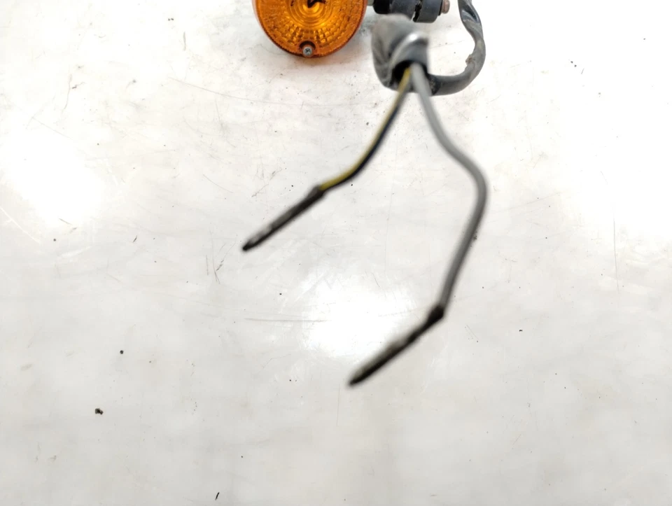 2001 01 Kawasaki KE100 KE100B Front Left Turn Signal Indicator Light - Image 2 of 4