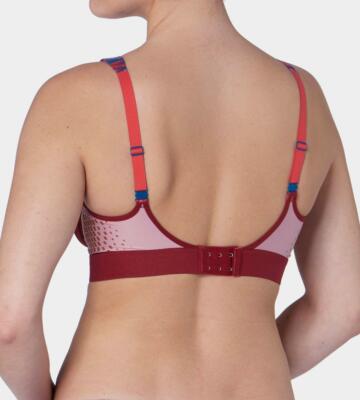 triaction hybrid lite sports bra