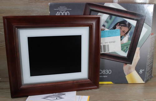Kodak EasyShare D830 8" Digital Picture Frame includes cord