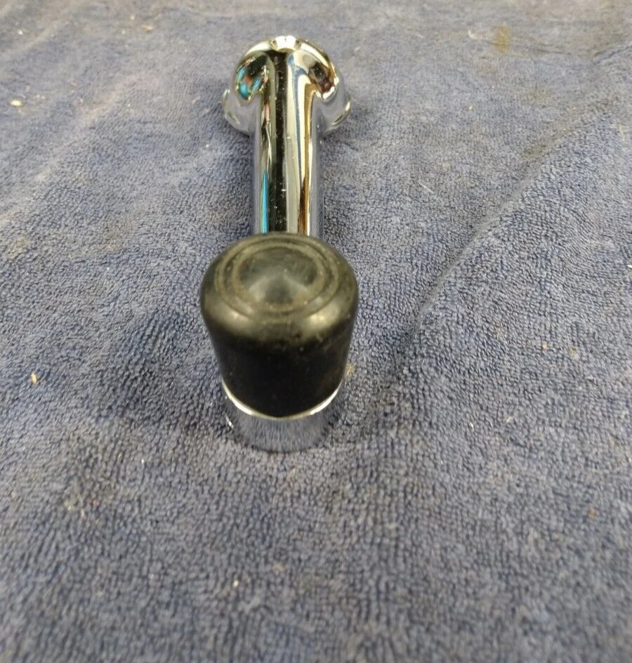 Camiones Studebaker 1949-64 cabina C ~ manivela ventana interior ~ 652204 Foto 4 de 4