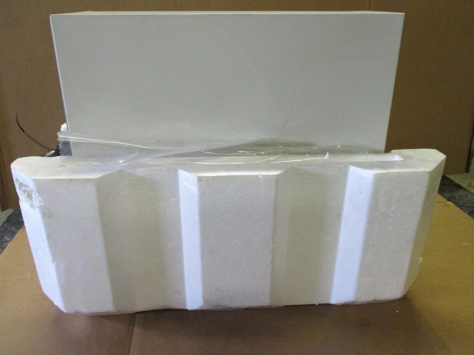 Sistema de alimentación ininterrumpida Square D 84864-52NN Topaz Powermaker Micro II UPS Foto 2 de 4