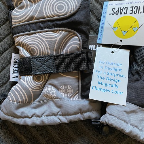 Kids Snow Gloves N'Ice Caps Black Gray White 3M Thinsulate Waterproof S/M NWT - Picture 4 of 5