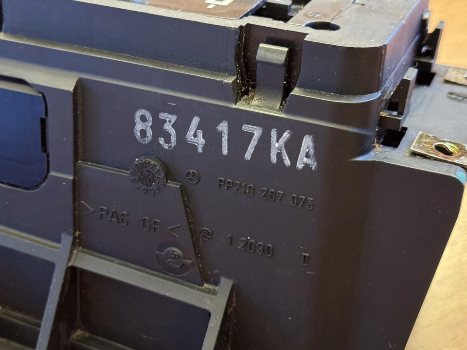 Оригинальный селектор рычага переключения передач в сборе для Mercedes-Benz W210 E320 E430 2000-2002 годов выпуска - Изображение 4 из 4