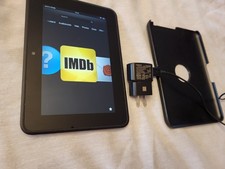 Amazon Kindle Fire HD X43Z60 Blck Wi-Fi 7 Inch TouchScreen Bundle- w/ PWR  CS