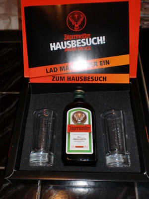 Jägermeister-Probierset, sehr selten, RockLiga-Shirt, Kaffee-to-go-Becher u.a.