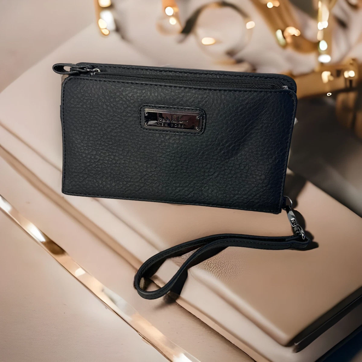 Women's wallet clearance with wrist strap
